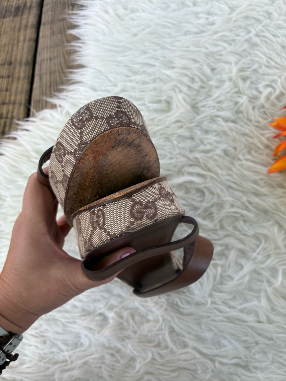 One day sale 🌺GORGEOUS VINTAGE GUCCI PLATFORM SANDALS🌺 - Picture 7 of 13